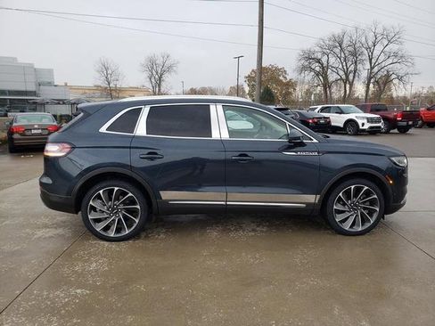 Used 2022 Lincoln Nautilus Reserve w/ Equipment Group 202A image 11