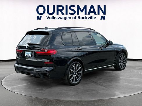 Used 2022 BMW X7 xDrive40i w/ M Sport Package AWD/4WD image 6