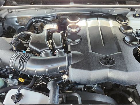 Certified 2024 Toyota 4Runner SR5 image 21