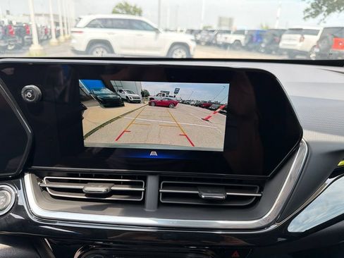 New 2026 Chevrolet Trax ACTIV w/ Sunroof Package FWD image 26