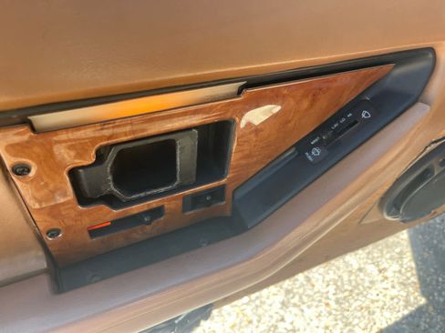 Used 1989 Chevrolet Corvette Convertible image 4