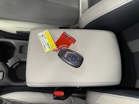 Used 2025 Subaru Forester Limited AWD/4WD image 35