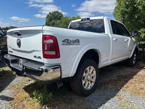 Used 2022 RAM 2500 Laramie AWD/4WD image 2