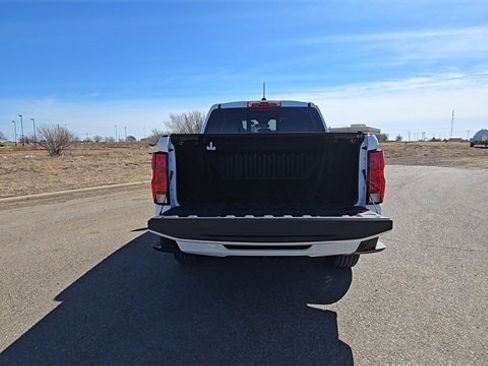 Used 2024 Chevrolet Colorado LT w/ LT Convenience Package image 26