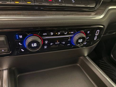 Used 2025 Chevrolet Silverado 2500 LTZ w/ Trail Boss Package image 35