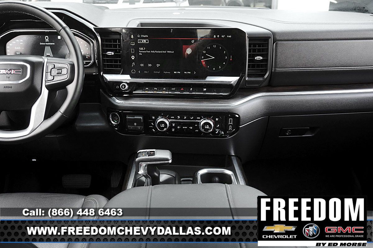 Used 2023 GMC Acadia SLE w/ Driver Convenience Package FWD image 15