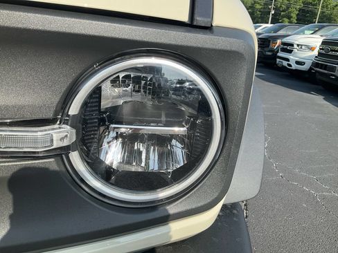 New 2026 Ford Bronco 4-Door w/ Sasquatch Package AWD/4WD image 9