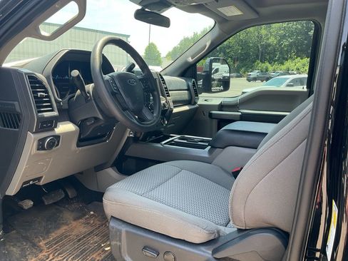 Used 2022 Ford F250 XLT w/ XLT Premium Package AWD/4WD image 15