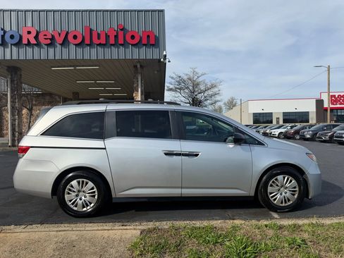 Used 2014 Honda Odyssey LX image 8
