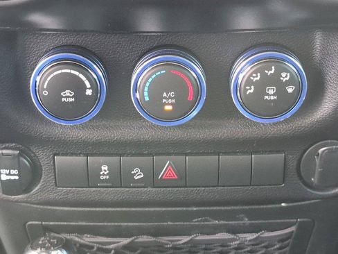 Used 2017 Jeep Wrangler Unlimited Sport w/ Connectivity Group AWD/4WD image 24