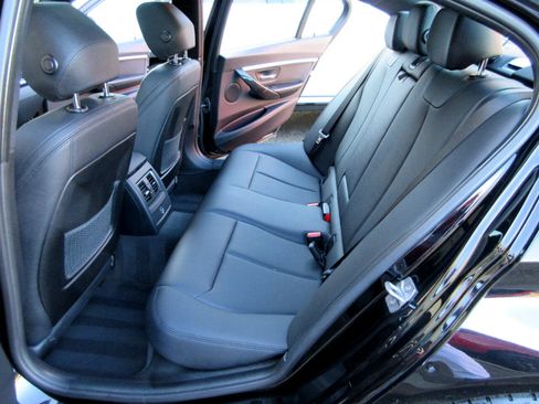 Used 2017 BMW 330i Sedan image 38