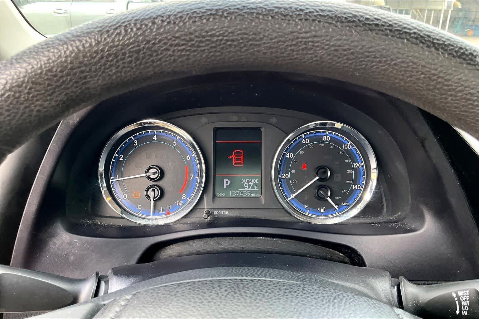 Used 2019 Toyota Corolla LE FWD image 26
