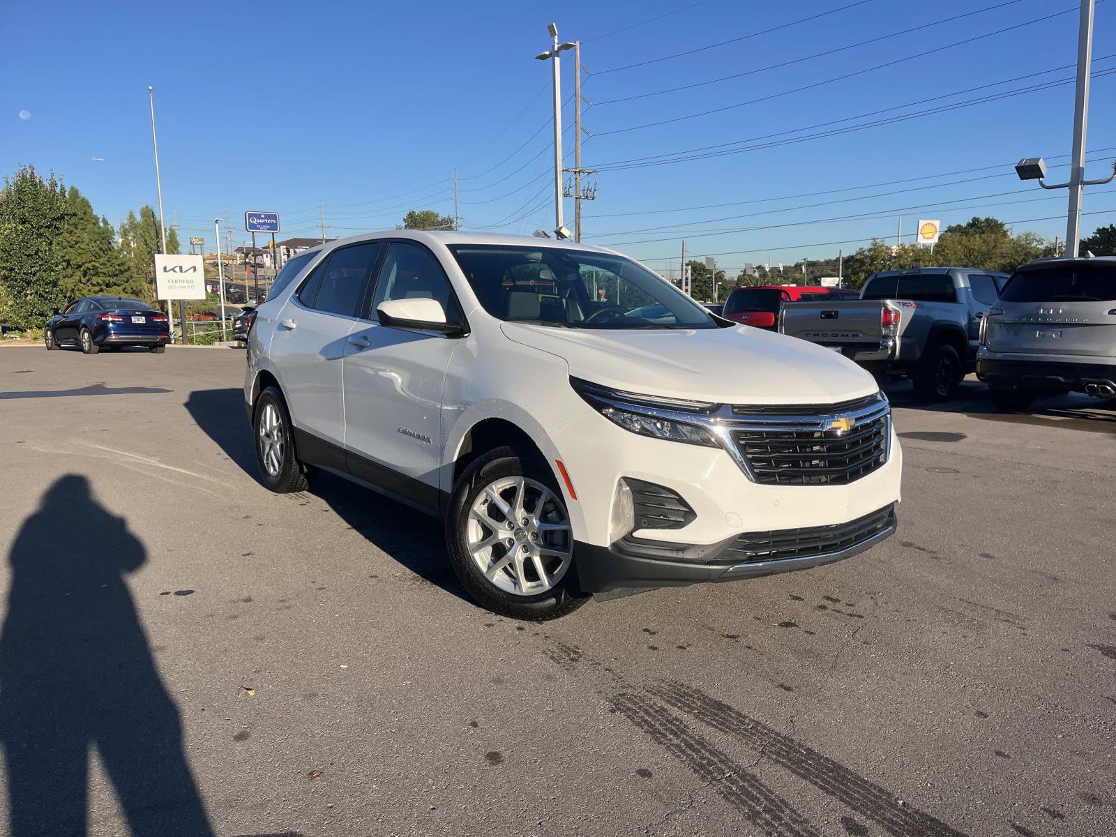 Used 2024 Chevrolet Equinox LT AWD/4WD image 1