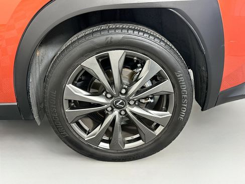 Used 2019 Lexus UX 250h F Sport w/ F Sport Premium Package image 11