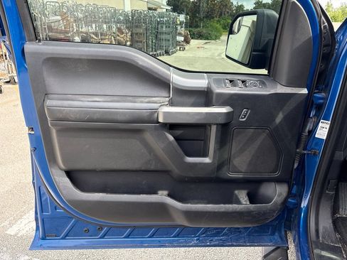 Used 2017 Ford F150 XLT w/ Equipment Group 302A Luxury RWD image 15