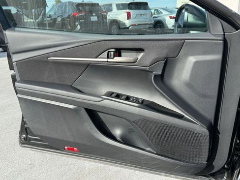 Used 2025 Toyota Camry LE image 20