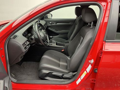 Used 2024 Honda Civic Sport image 3
