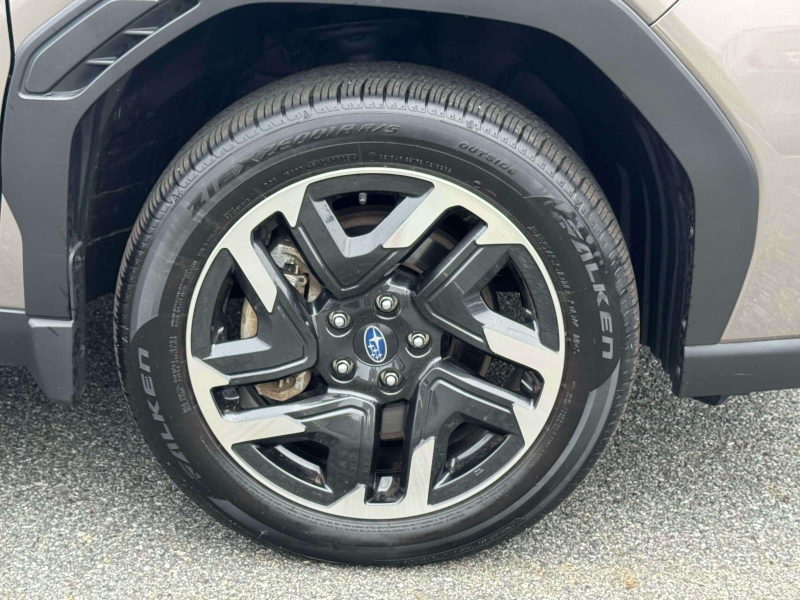 Certified 2025 Subaru Forester Limited AWD/4WD image 6