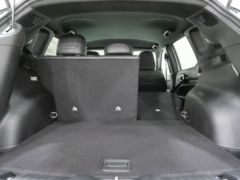 New 2026 Jeep Compass Latitude image 25