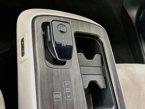 Used 2024 Nissan Ariya AWD image 25