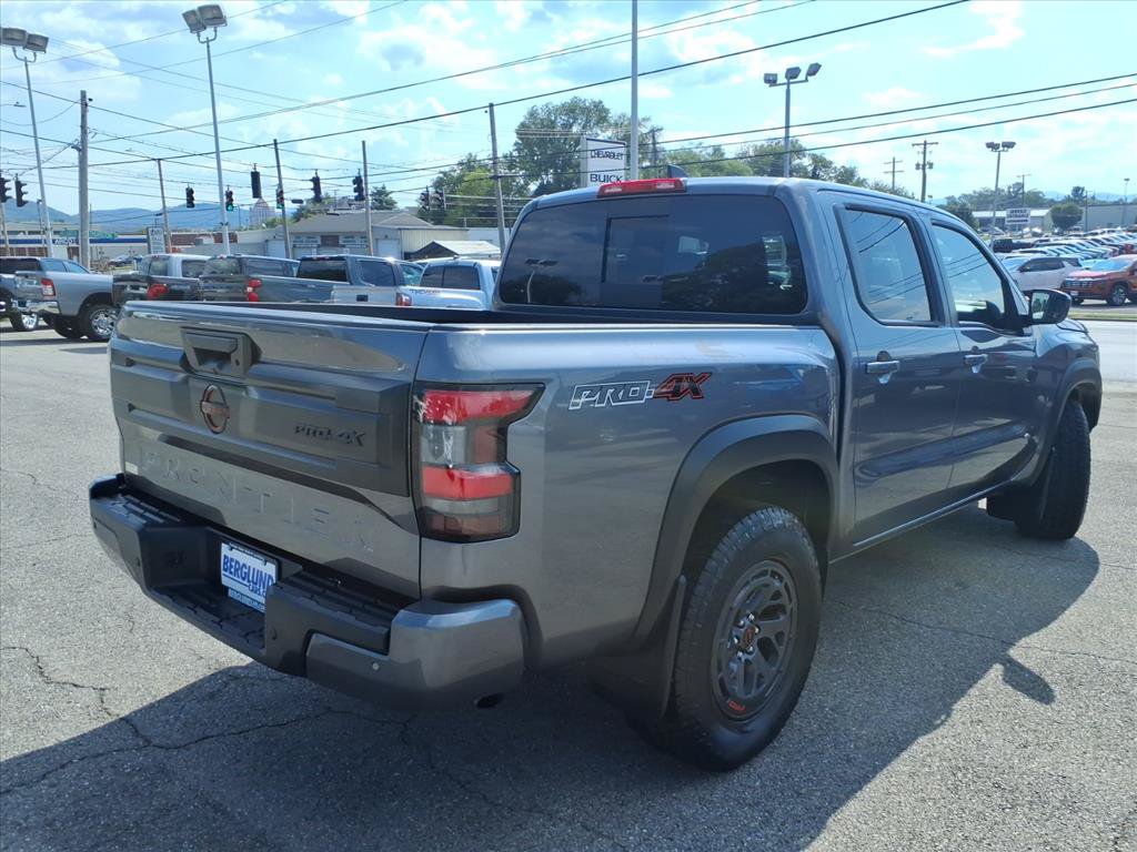 Used 2026 Nissan Frontier PRO-4X AWD/4WD image 4