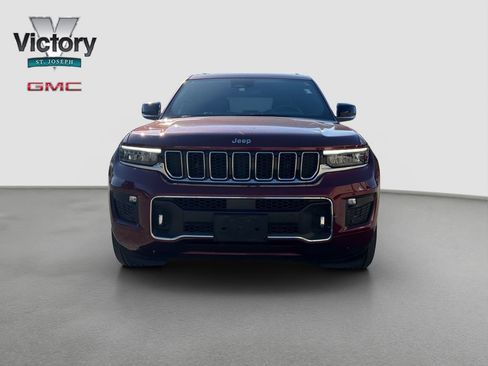 Used 2022 Jeep Grand Cherokee Overland AWD/4WD image 2