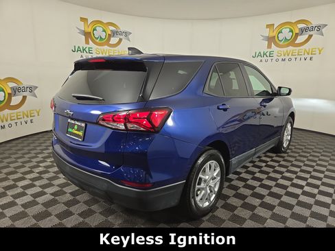 Used 2022 Chevrolet Equinox LS w/ LS Convenience Package image 9