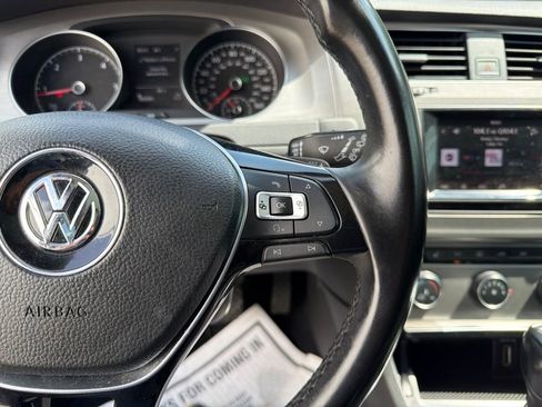 Used 2015 Volkswagen Golf TDI SE FWD image 29