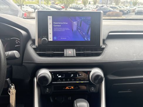Certified 2025 Toyota RAV4 LE AWD/4WD image 22