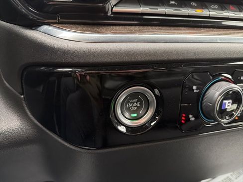 Certified 2024 Chevrolet Silverado 1500 LT image 35