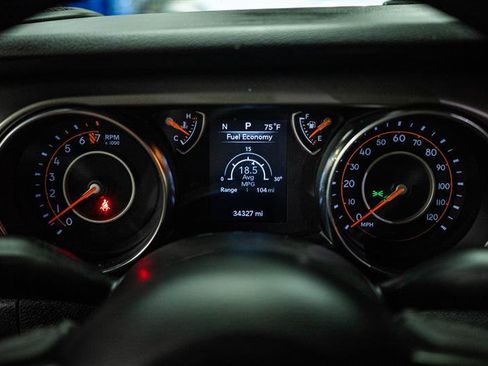 Used 2023 Jeep Gladiator Sport AWD/4WD image 15