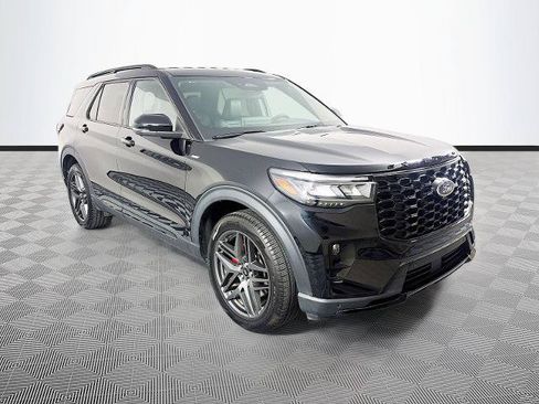 Certified 2025 Ford Explorer ST-Line w/ ST-Line Street Pack AWD/4WD image 1