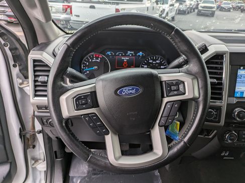 Used 2018 Ford F250 Lariat w/ Lariat Value Package AWD/4WD image 16