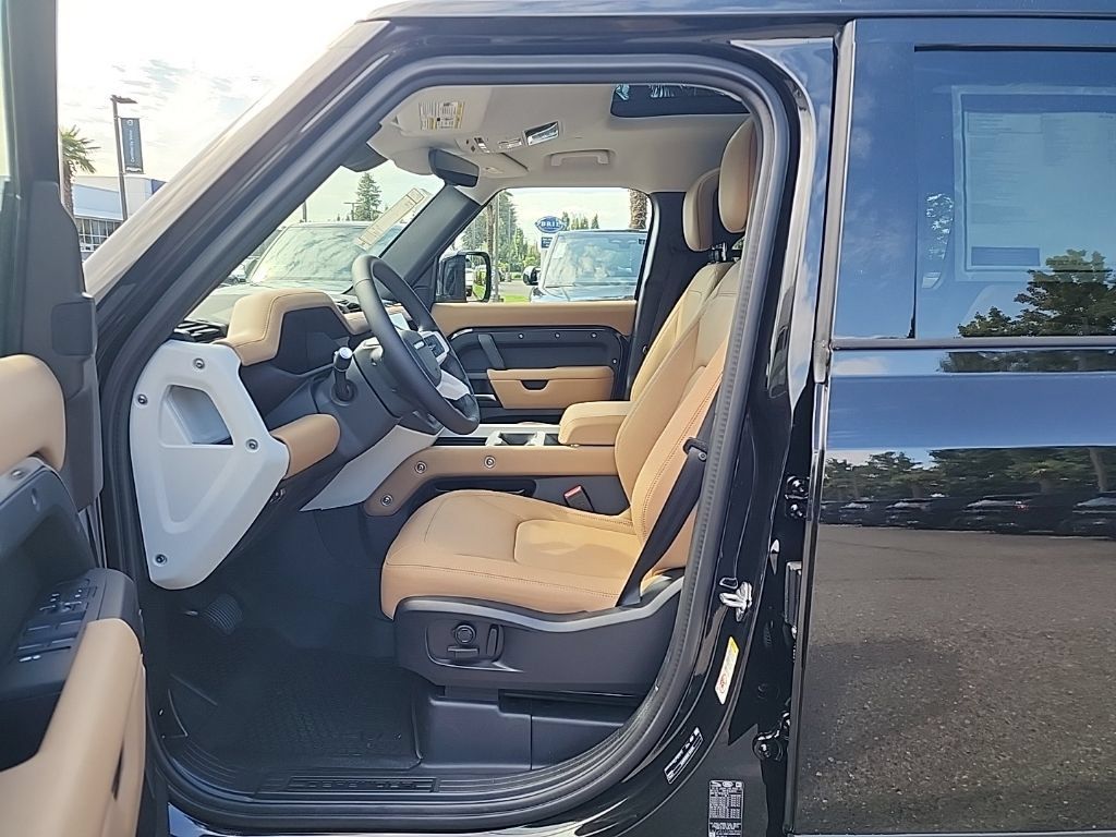 New 2026 Land Rover Defender 110 S AWD/4WD image 8