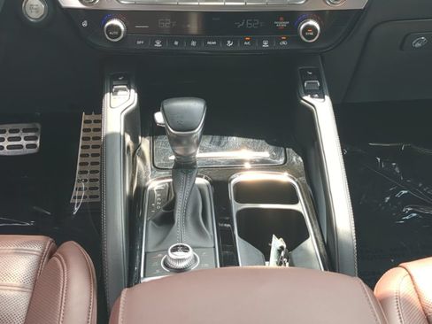 Certified 2024 Kia Telluride SX Prestige w/ Towing Package AWD/4WD image 21