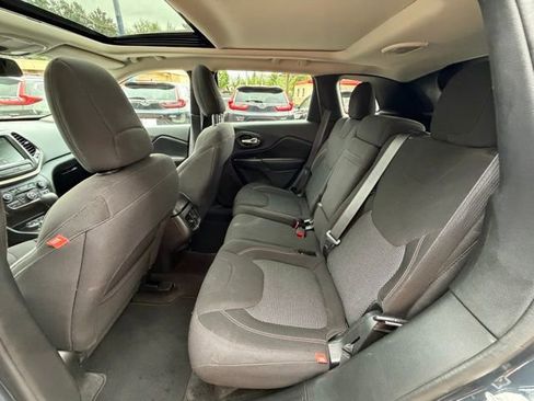 Used 2016 Jeep Cherokee 75th Anniversary AWD/4WD image 15