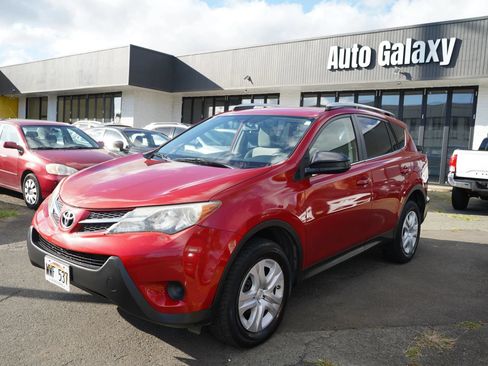 Used 2015 Toyota RAV4 LE FWD image 5