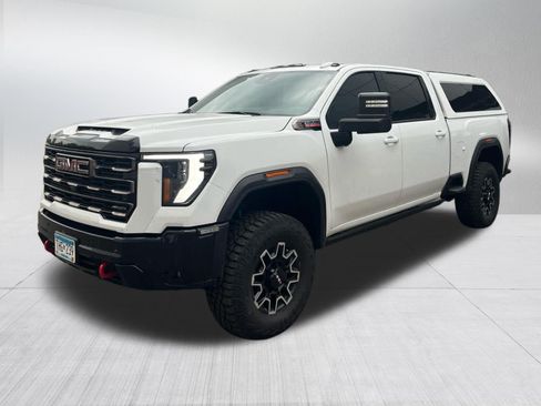 Used 2026 GMC Sierra 2500 AT4X AWD/4WD image 3
