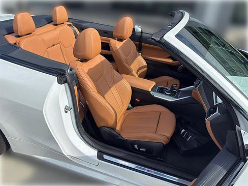 Used 2022 BMW M440i Convertible RWD image 15