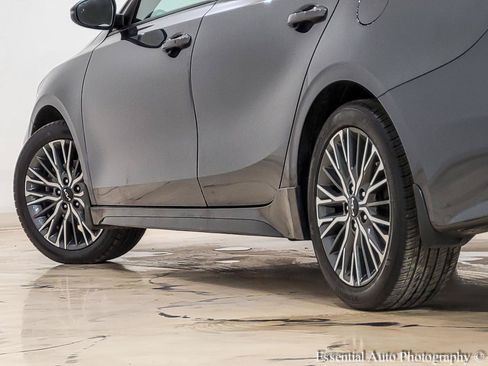 Used 2023 Kia Forte GT-Line w/ GT-Line Technology Package FWD image 11