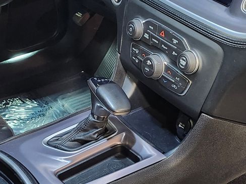 Used 2019 Dodge Charger Scat Pack w/ Dynamics Package image 16