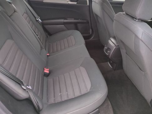 Used 2020 Ford Fusion SE image 20