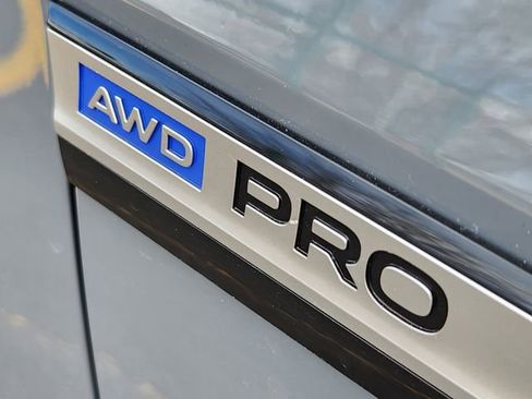 New 2026 Volkswagen ID.4 Pro image 11