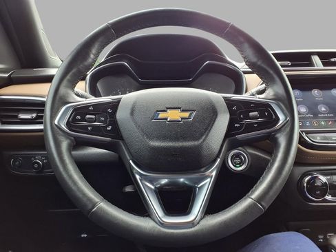 Used 2022 Chevrolet TrailBlazer ACTIV w/ Sun and Liftgate Package AWD/4WD image 15