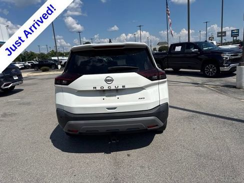 Used 2023 Nissan Rogue S AWD/4WD image 4