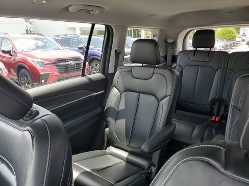 Certified 2022 Jeep Grand Cherokee L Limited RWD image 11