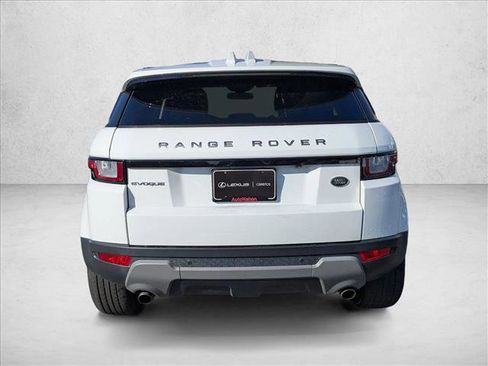 Used 2017 Land Rover Range Rover Evoque SE Premium image 7
