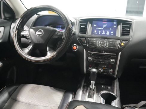 Used 2019 Nissan Pathfinder SV w/ Rock Creek Edition image 19