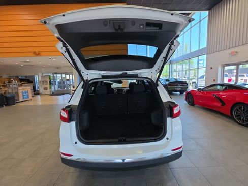 Used 2021 Chevrolet Equinox LT FWD image 30