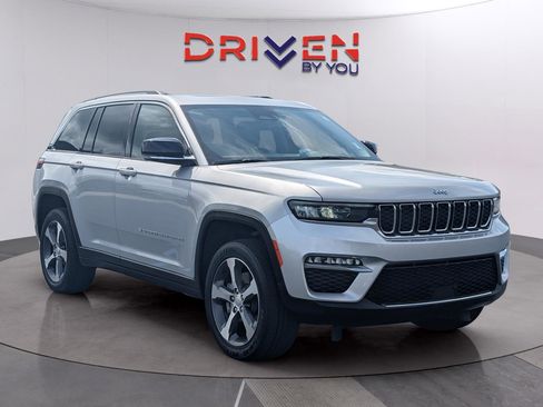 Used 2022 Jeep Grand Cherokee Limited 4xe AWD/4WD image 7